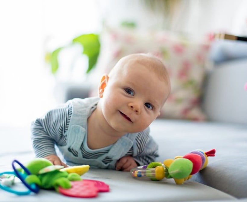 Así evoluciona la vista de tu bebé en su primer año