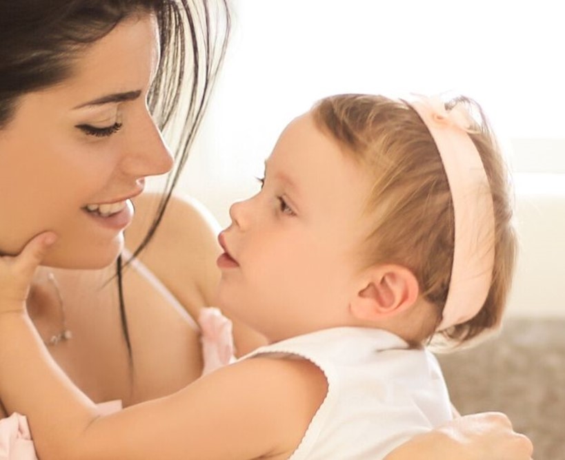 ¿Por qué debes cuidar lo que dices delante de tu bebé?