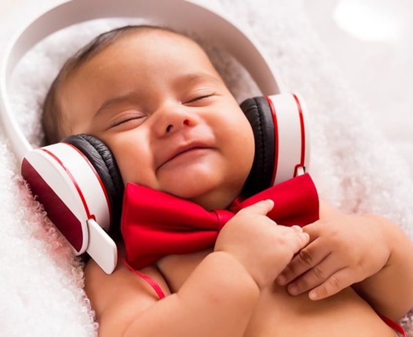 ¿Qué tipo de música debe escuchar mi bebé?