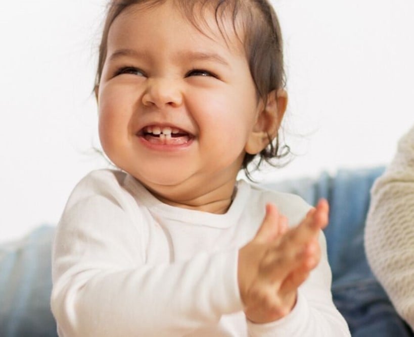 ¿Qué expresan los bebés cuando aplauden?
